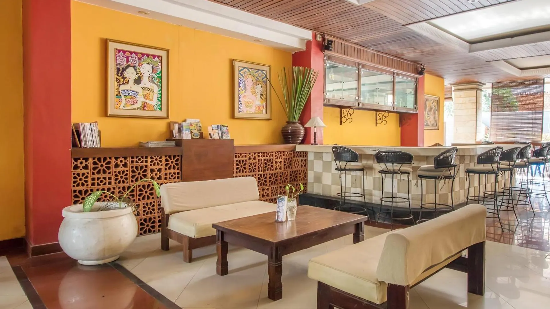 Super Oyo 3118 Maxi Budget Kuta Lombok Hotell